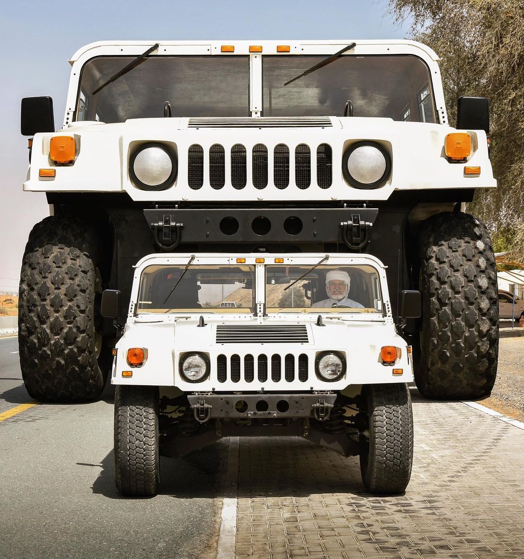 Hummer H1 más grande jeque UAE 3