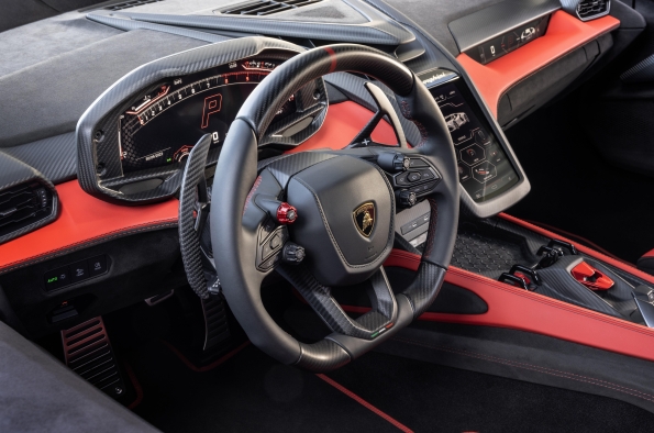 Lamborghini Revuelto debut 5