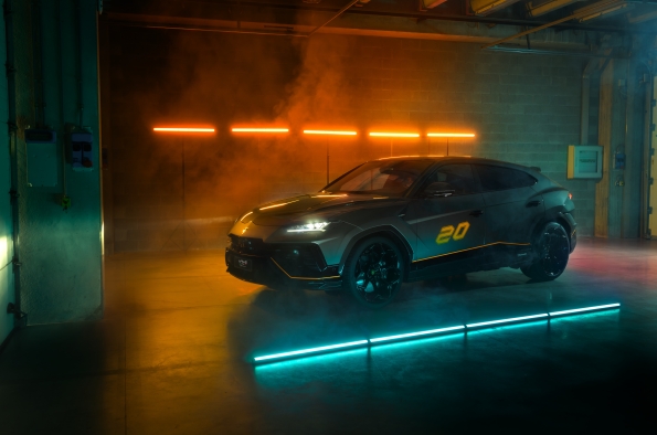 Lamborghini Urus Performante Essenza SCV12 5