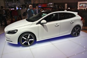 Volvo V40 4