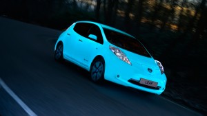 Nissan Leaf brilla oscuridad dinamica