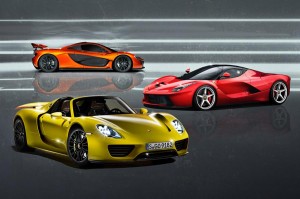 Ferrari LaFerrari vs McLaren P1 vs Porsche 918