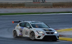 Mikel Azcona Seat Leon