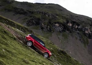 range-rover-sport-downhill-challenge-2