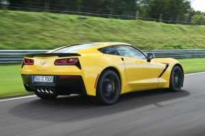 chevrolet corvette c7 stingray 2