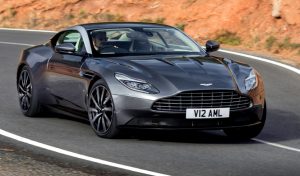 Aston Martin DB11 negro