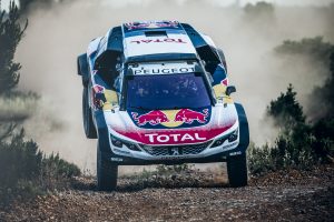 Peugeot 3008DKR Maxi salto