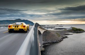 Ford GT en icónica carretera del Atlántico 2