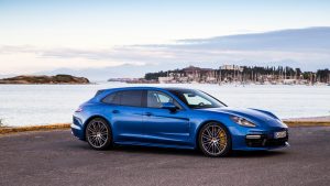 Porsche Panamera Turbo S E-Hybrid Sport Turismo lateral