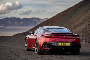 Aston Martin DBS Superleggera trasera